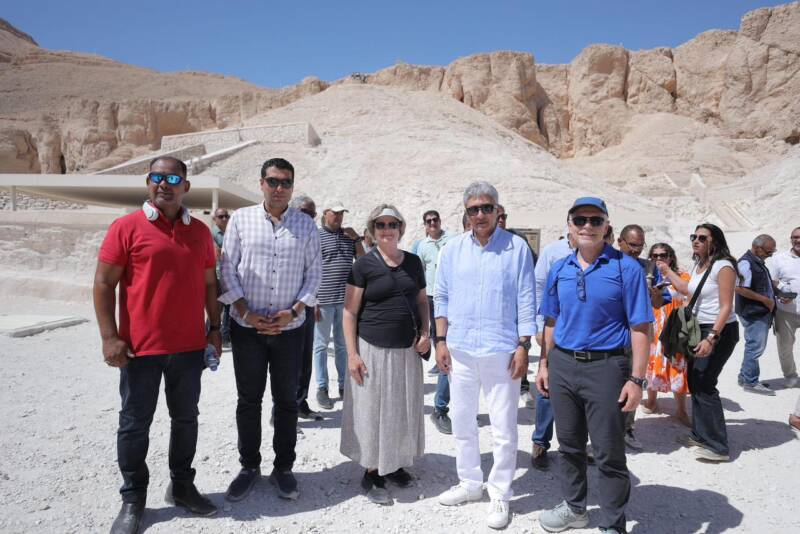 وزير السياحة والآثار خلال جولته التفقدية في فنادق الأقصر